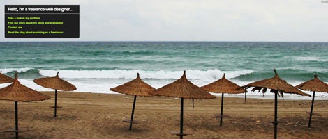 Пляж,зонтики и море