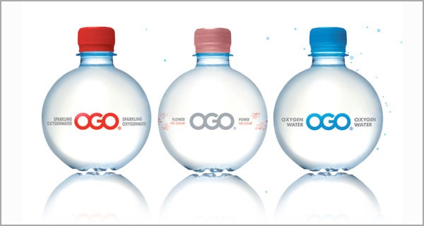 чистый и приятный дизайн для бутылочек с водой
