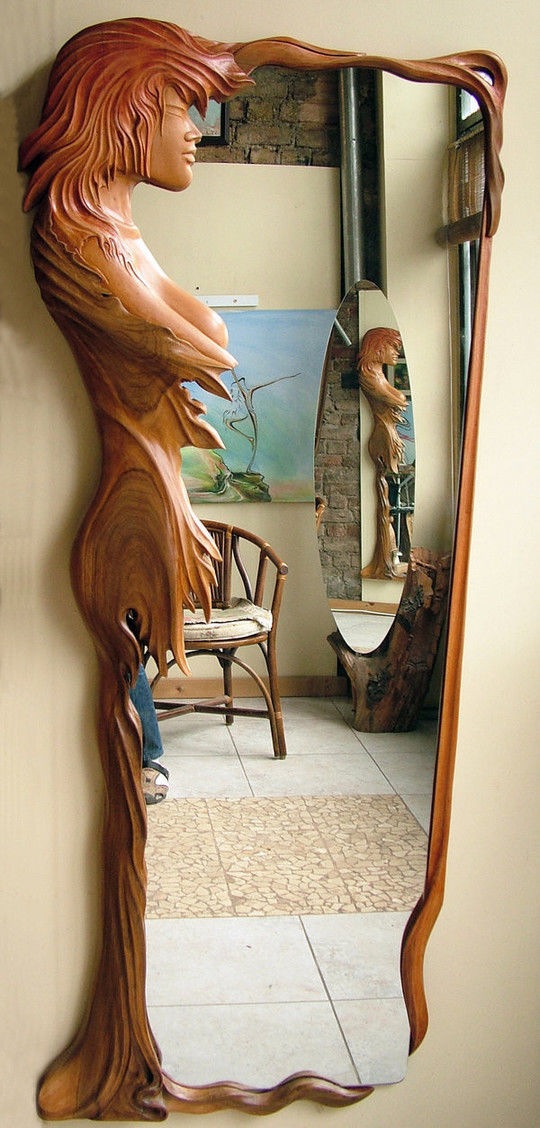 Оправа для зеркала из дерева